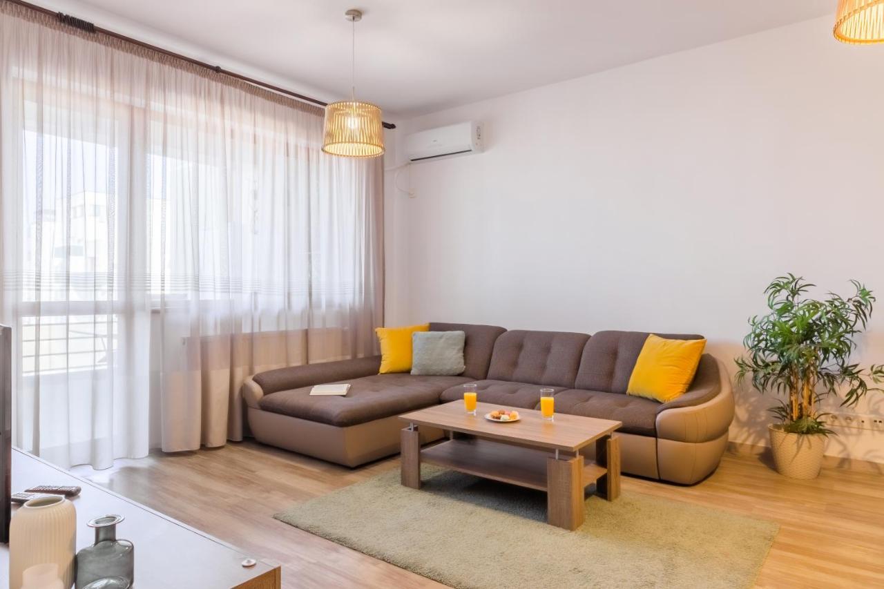 Lovely Apartment With City View ブカレスト エクステリア 写真